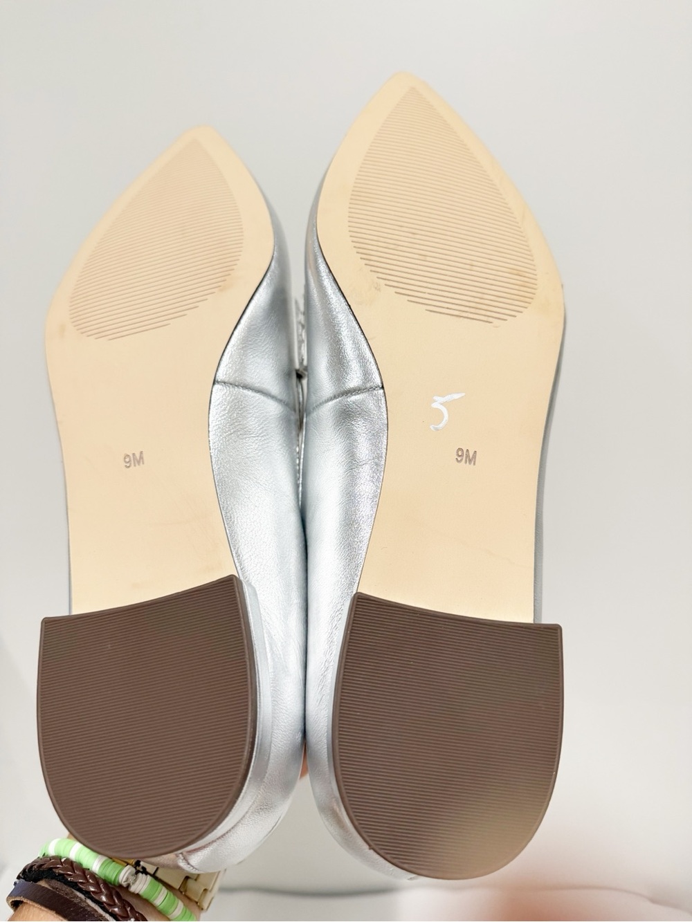 TALBOTS Scarlet Pointed Toe Metallic Leather Loafers NEW Silver Preppy Size 9 - Picture 9 of 12